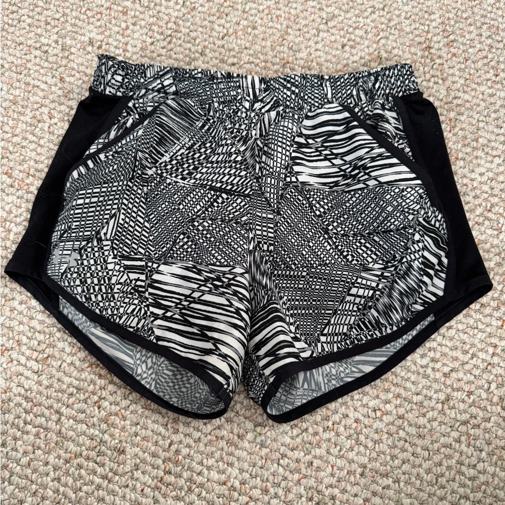 Under Armour Black and White Geometric Athletic Shorts